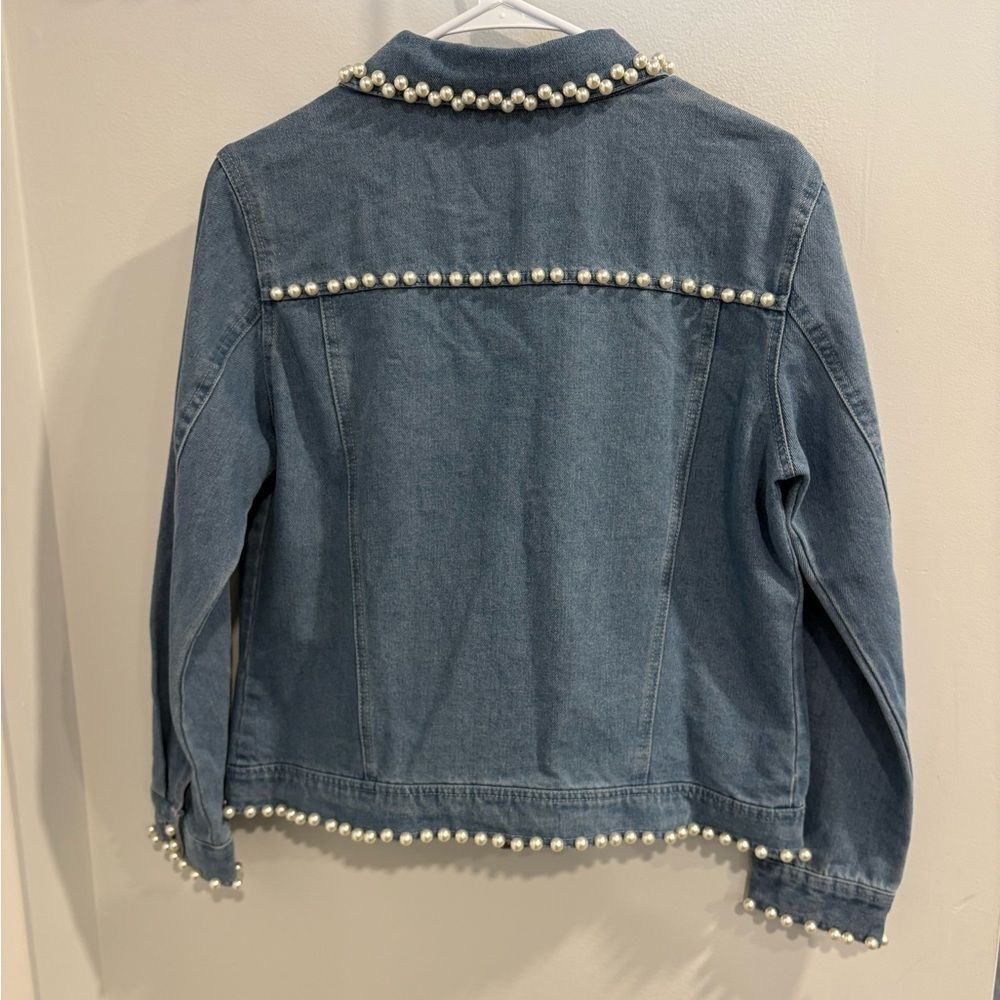 Elegant Pearl Embellished Denim Classic Jacket - Picture 15 of 15